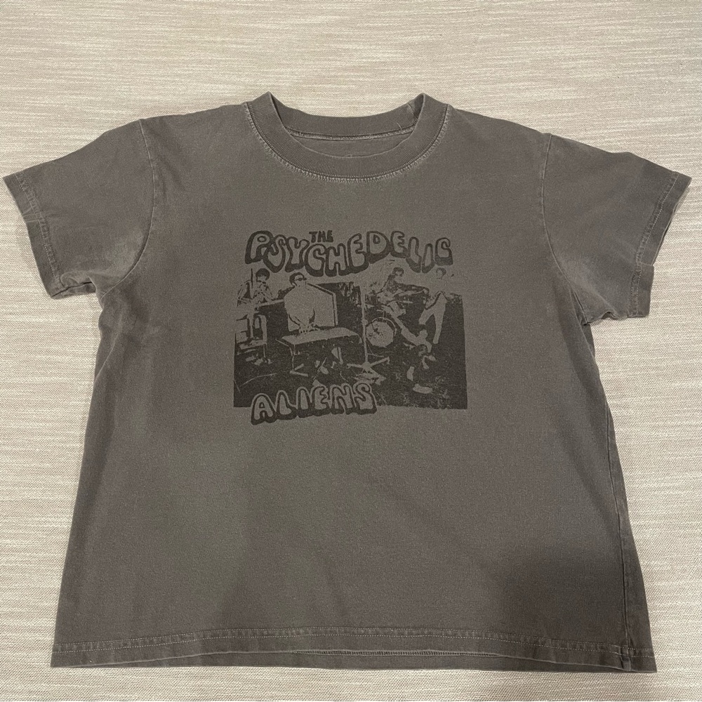 Psychedelic aliens band tee